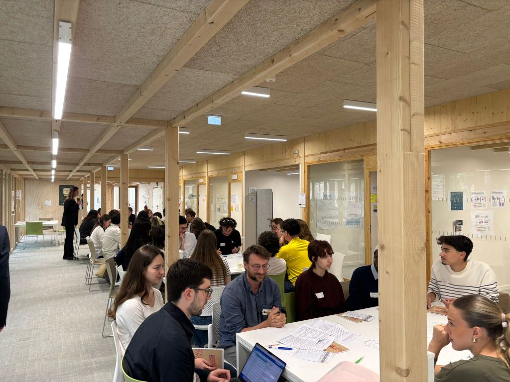 Quand la jeunesse questionne l&rsquo;intelligence artificielle : une journée de débat à Sciences Po&nbsp;Lille